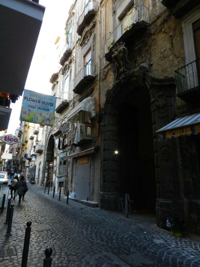 Appartamento Ai Tribunali Neapel Exterior foto