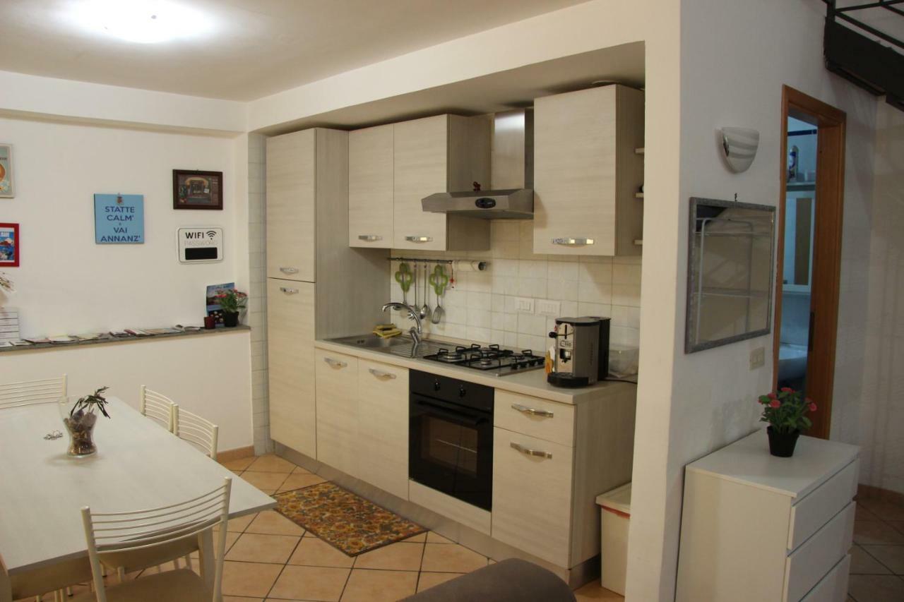 Appartamento Ai Tribunali Neapel Exterior foto